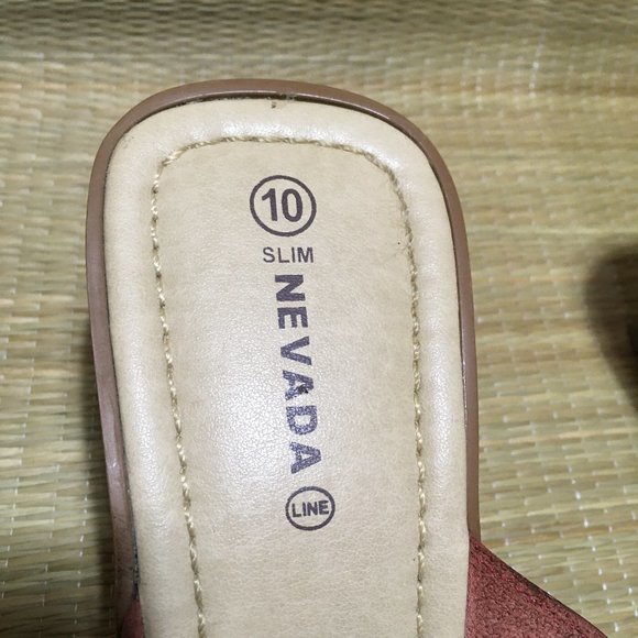 Vintage 90s Leather thong Wedge Sandal - Merlot Red - Size 10 - Picture 9 of 13